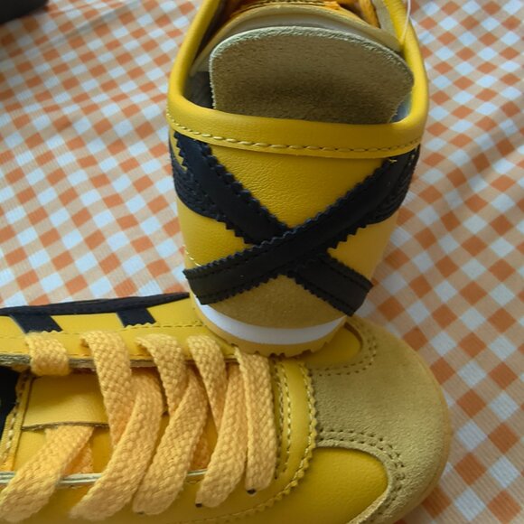 Onitsuka Tiger Classic Yellow and Black Colorway Sneakers - Picture 9 of 9